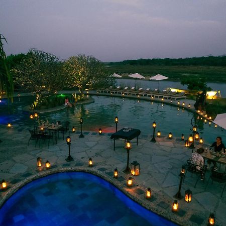 Barahi Jungle Lodge Meghauli Zewnętrze zdjęcie